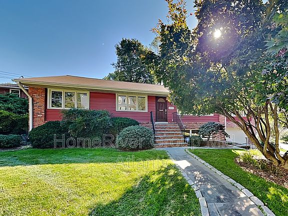 2nd image of 4126 N Randolph St