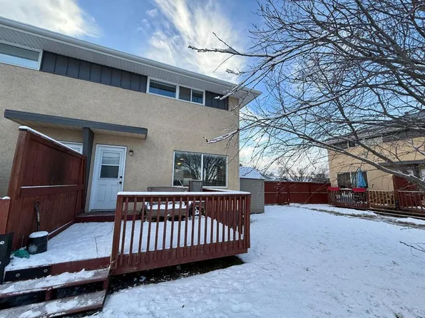 126 W Hardisty Ave #31, Hinton, AB T7V 1B6