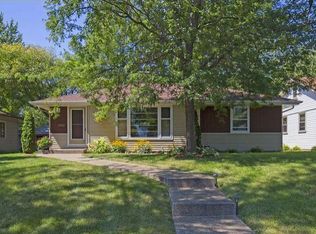 340 S Oak St, Waconia, MN 55387