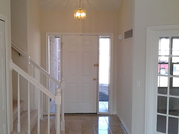 4th image of 22560 Edgewater St