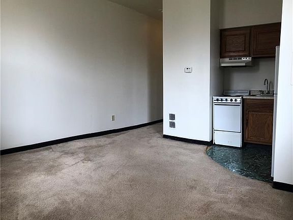 2nd image of 1914 Monongahela Ave