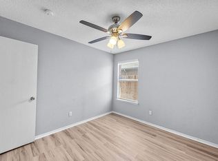 6728 Oregon Trl, Arlington, TX 76002