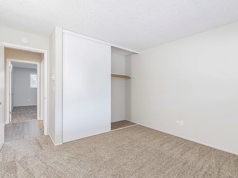 2 bed, 1 bath