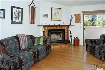 3rd image of 35 Liberty Ln