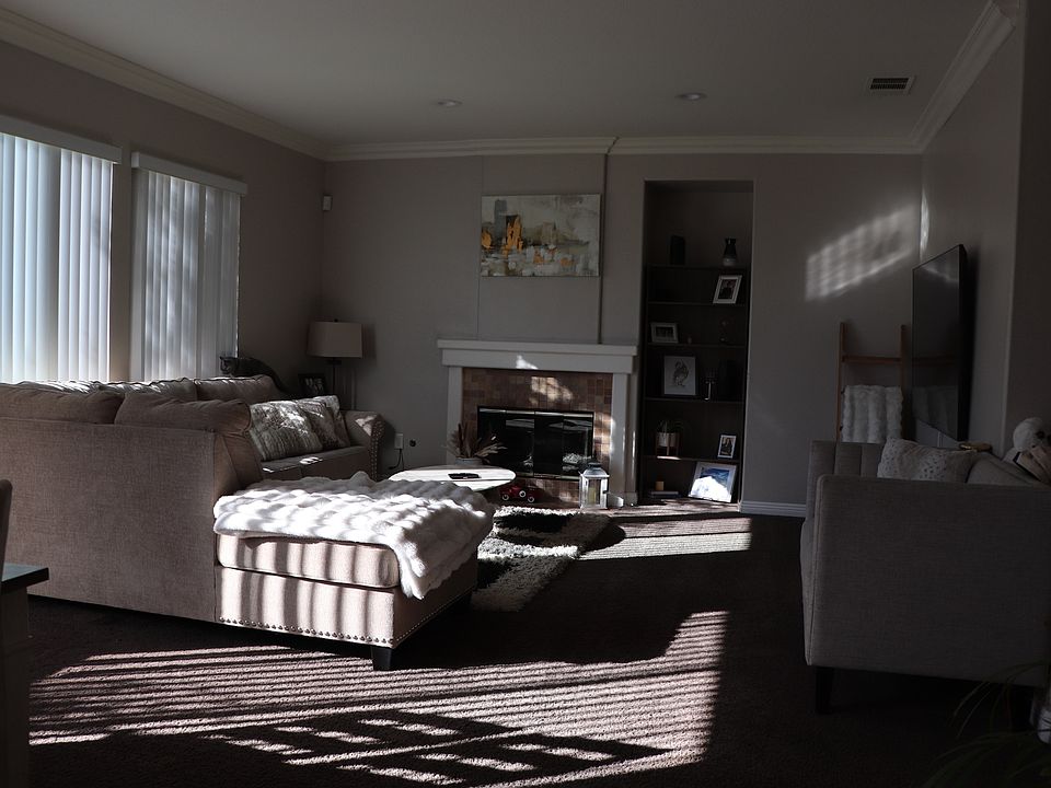 1st image of 3614 Desert Oak Dr