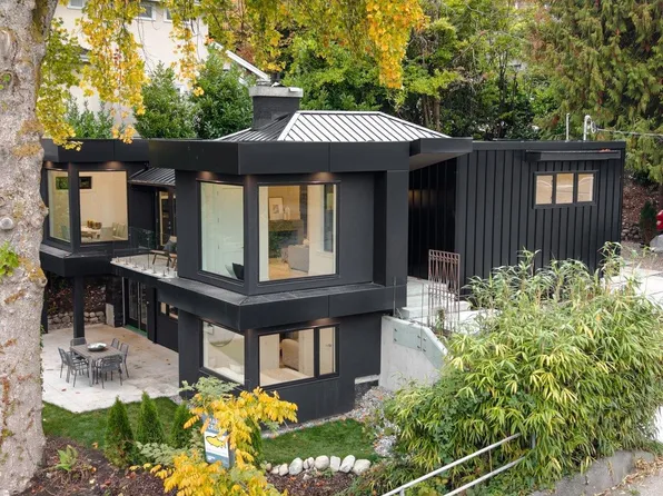 2508 Nelson Ave, West Vancouver, BC V7V 2R6