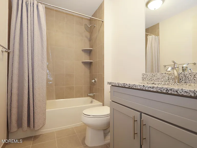 10 Gonzalez Dr — Photo 21