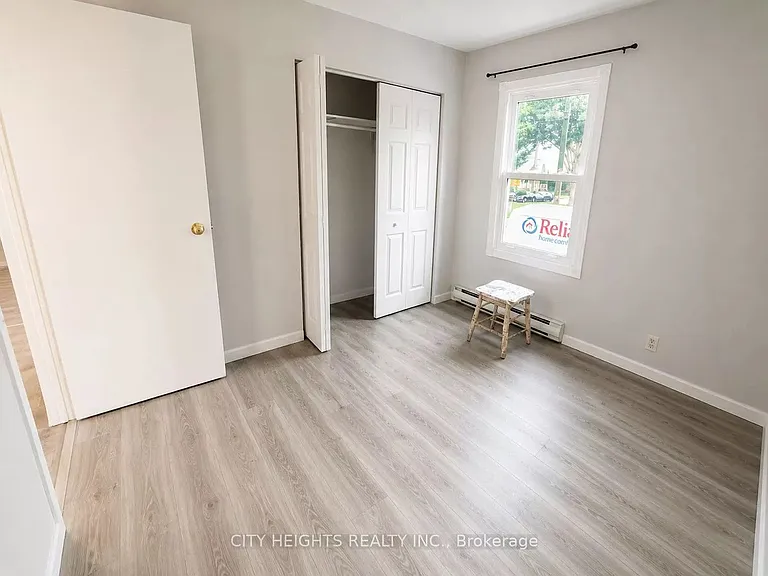 1102 Langlois Ave — Photo 14