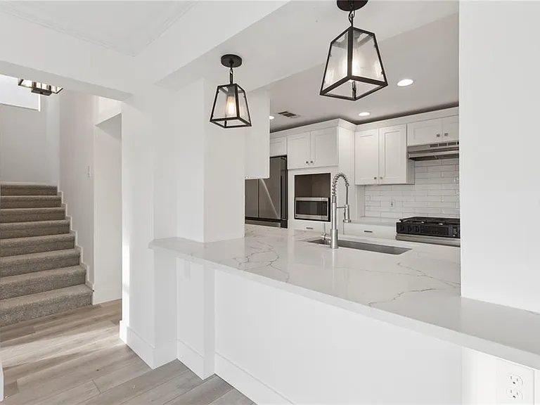 5400 Denver St NE — Photo 30