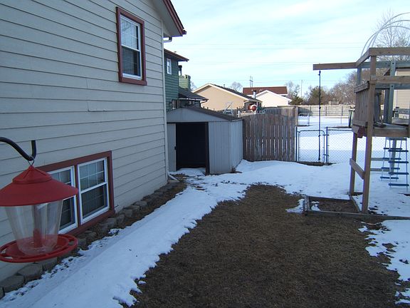 5th image of 9529 Steele Ct