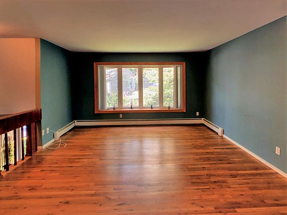 3rd image of 29 Cypress Dr
