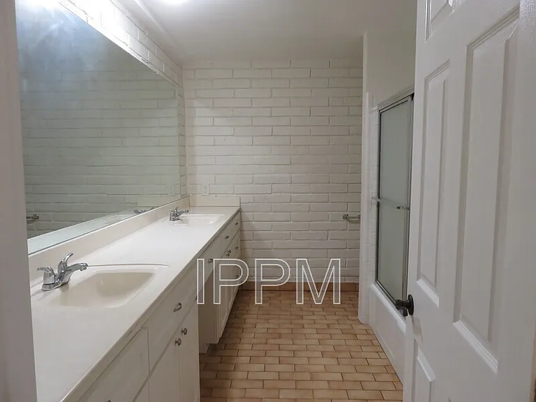 5108 Manana Cir — Photo 1