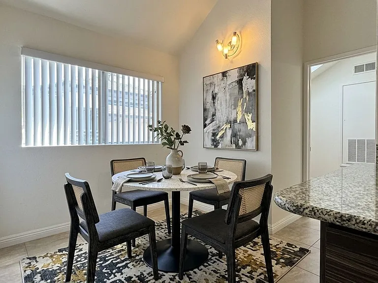 1141 N Columbus Ave #3303 — Photo 7
