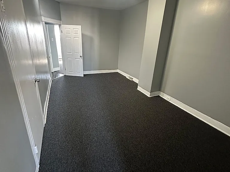 419 N Patterson Park Ave — Photo 11