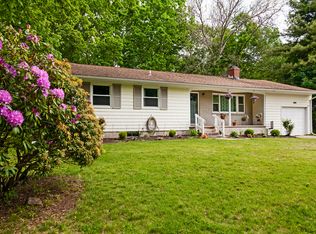 9 Woods Ln, Clinton, CT 06413