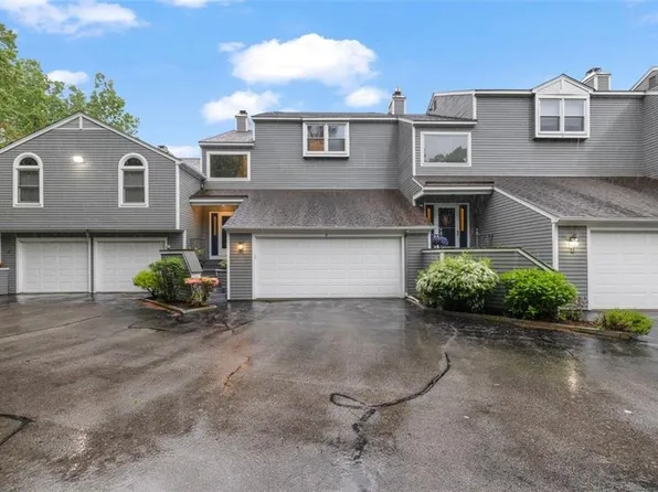 5390 Post Rd Unit 9, Warwick, RI 02818