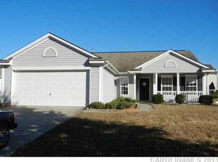 4203 Larkhaven Village Dr, Charlotte, NC 28215
