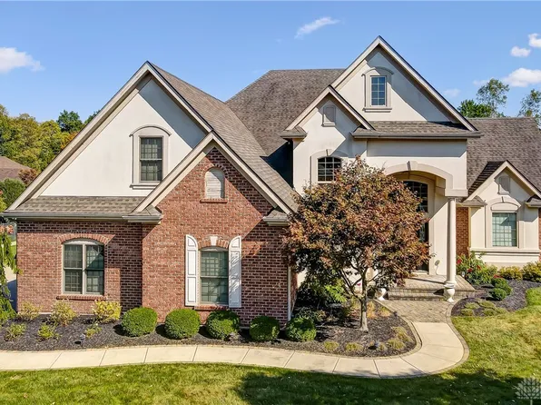 4020 Sable Ridge Dr, Bellbrook, OH 45305