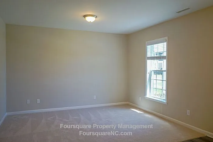 6405 Giddings St — Photo 15