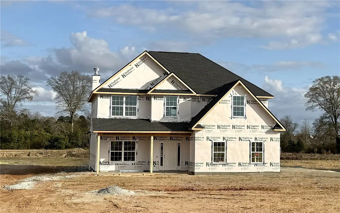 46 Heartland Blvd photo 1