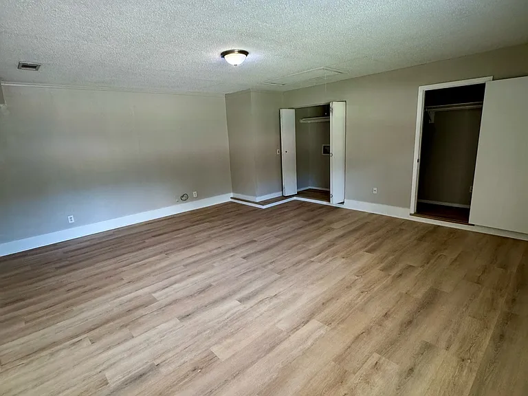 6000 Lindy Ln — Photo 6