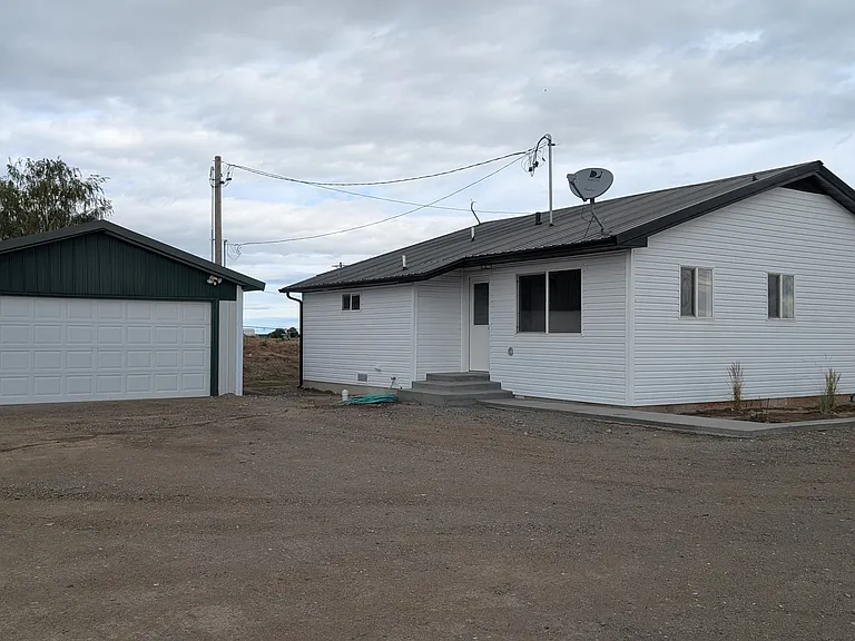 149 W 200 S — Photo 2