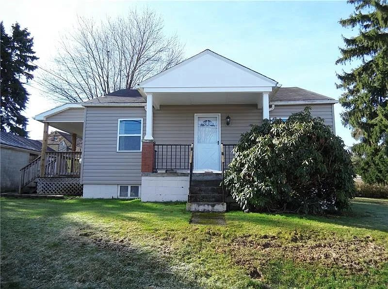 108 Grace St photo 1