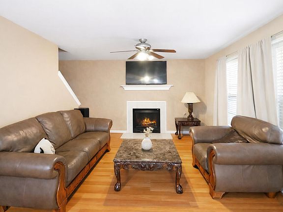 3rd image of 1504 Springshire Ct