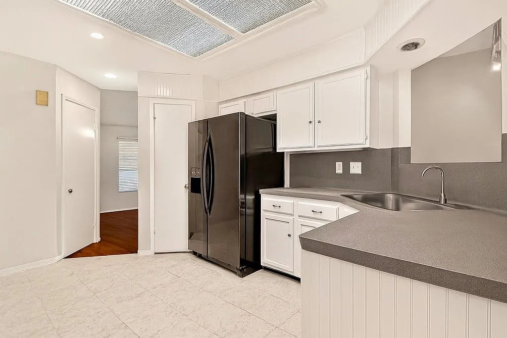 3 bed, 1666 sqft, $2,100 — Photo 3
