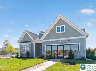 4 Grantaurthur Morris Ct, Whitehall, PA 18052