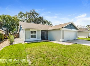 1090 Dees Dr, Oviedo, FL 32765