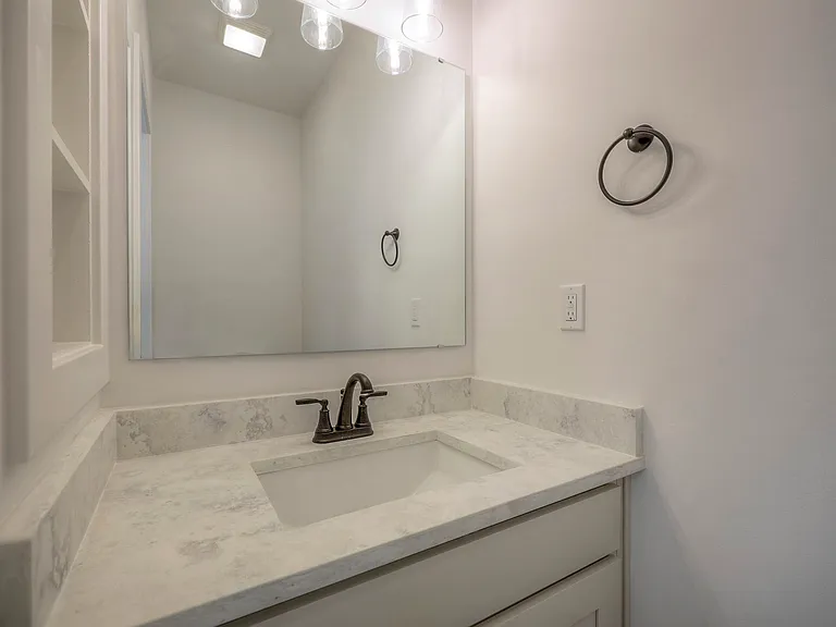 22923 W 72nd Ter — Photo 3