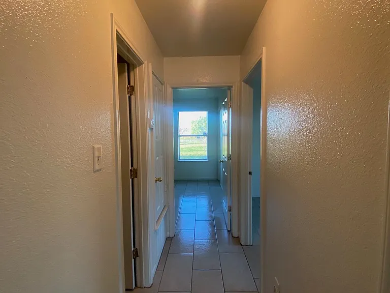 103 Castellon Ct #B — Photo 6