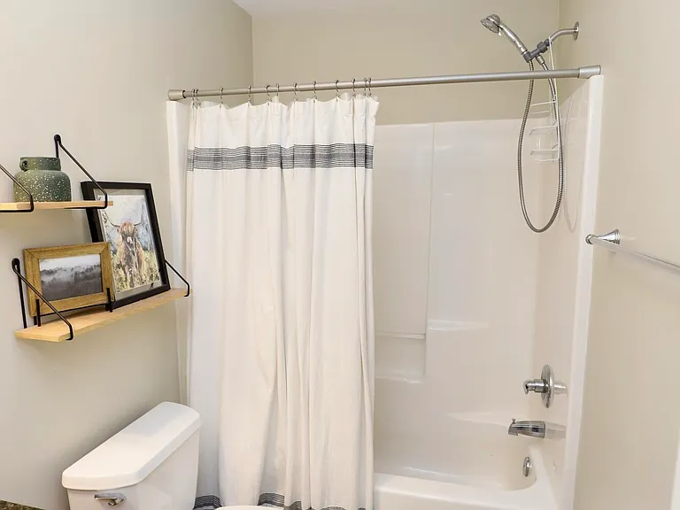 1116 Waverly Place Dr — Photo 15