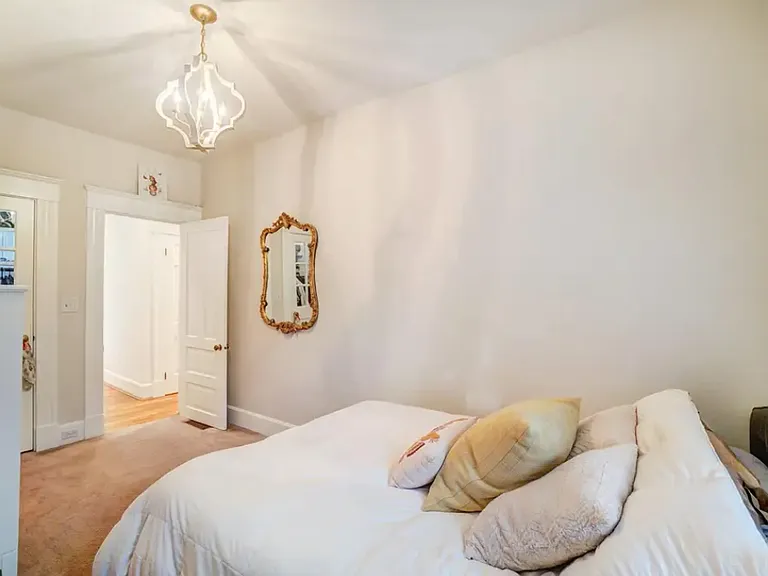 336 Milton St #6 — Photo 4