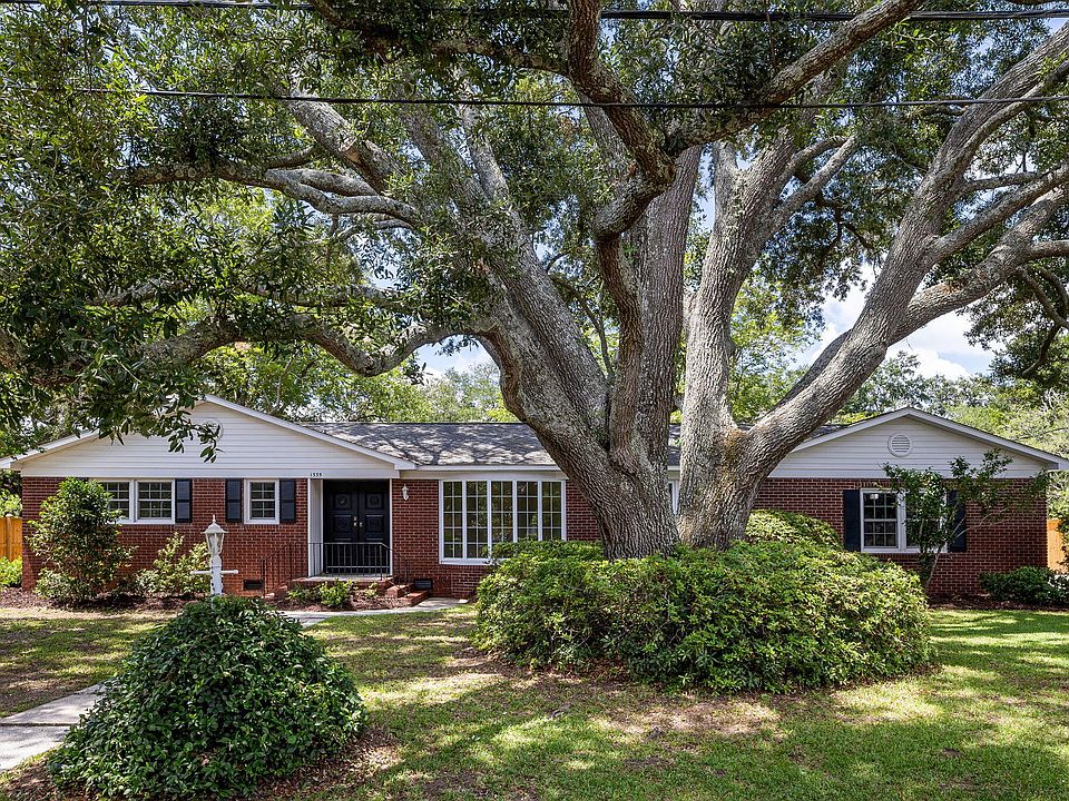 1st image of 1335 Old Colony Rd