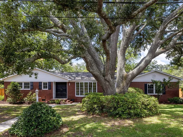 1335 Old Colony Rd, Mount Pleasant, SC 29464