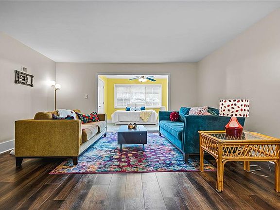 3rd image of 1468 Briarwood Rd #401