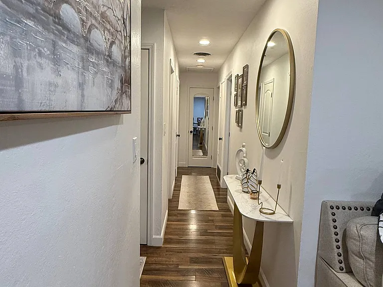 41 Katie Ct — Photo 10