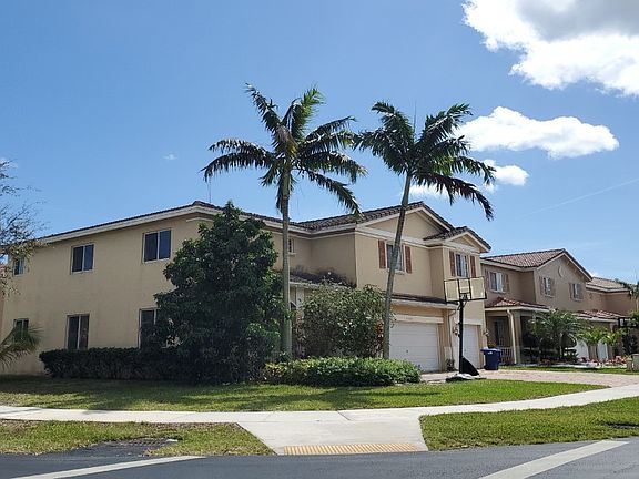 3rd image of 20641 NW 10th Ave