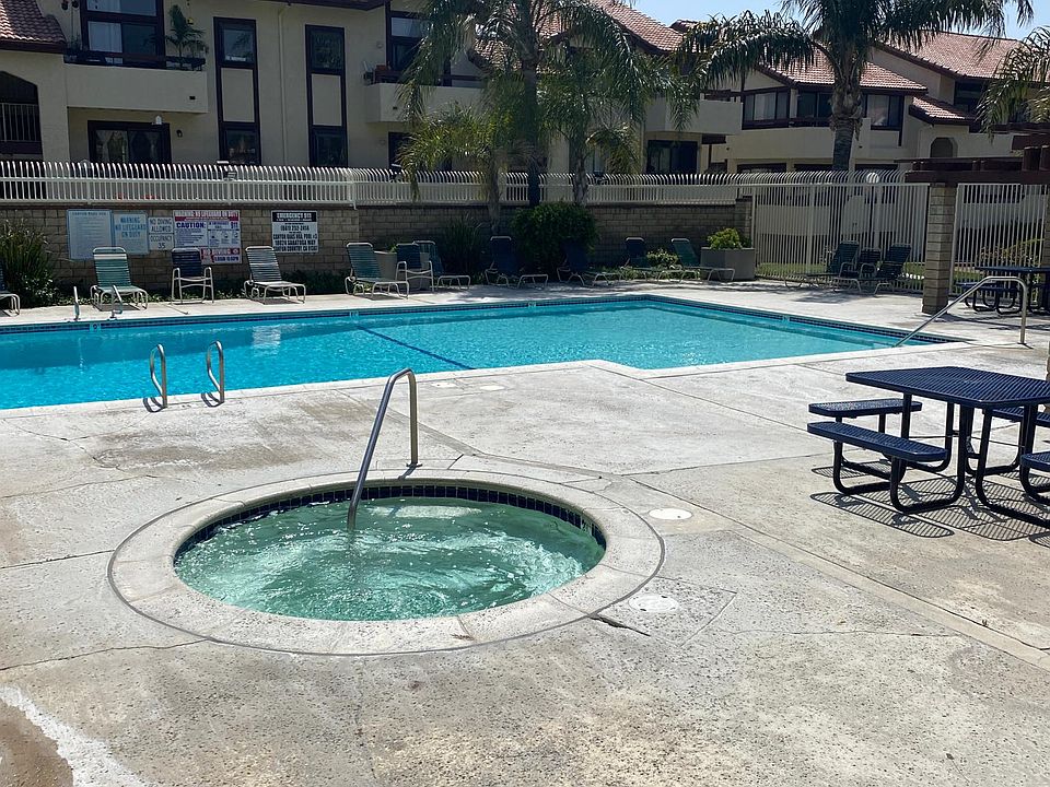 1st image of 27929 Tyler Ln Unit 752