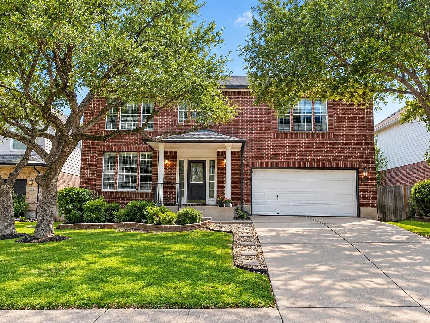 4 bed, 2.5 bath, 2769 sqft, $2,695 — Photo 1