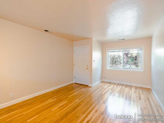 4th image of 725 Laurel St