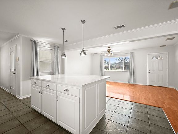 5th image of 364 Wingate Dr