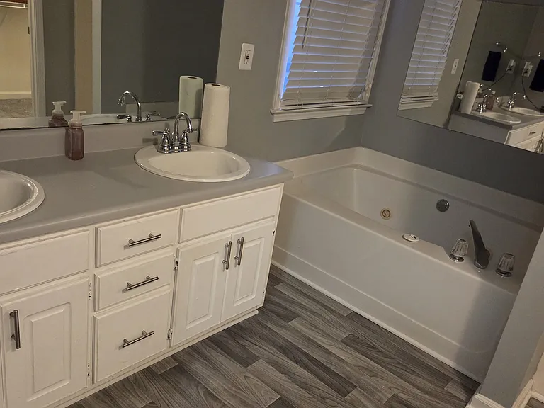 967 Forest Gln — Photo 16
