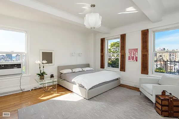 Sold by Brown Harris Stevens | media 20