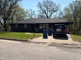2847 S Ten Mile Dr, Jefferson City, MO