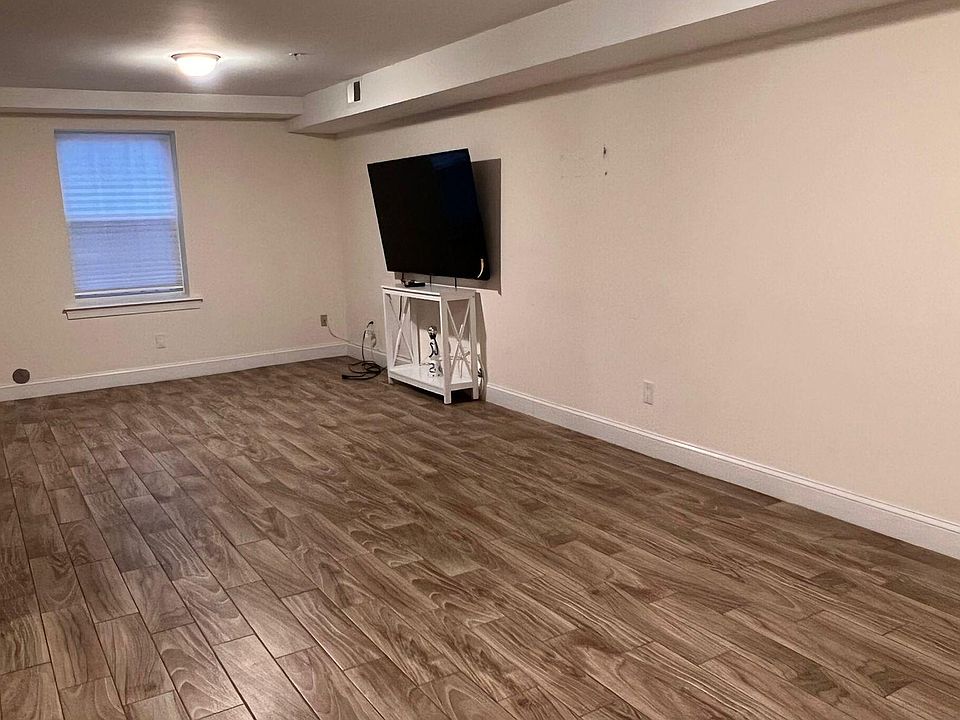 1st image of 719 S 12th St Floor 1