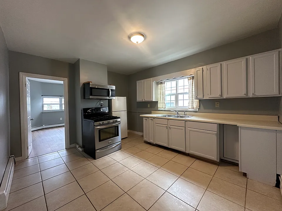 41 Carolina Ave #2
