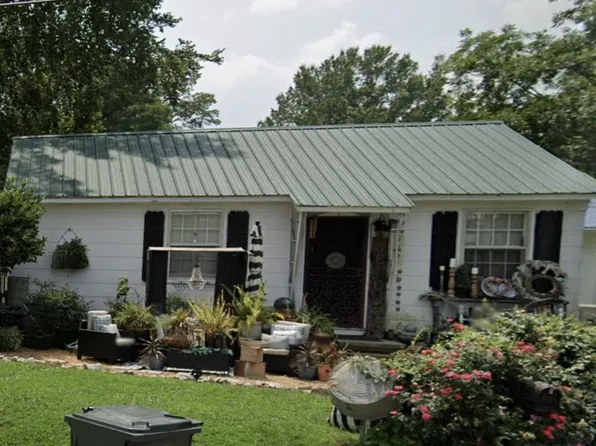 1806 Ferrell St, Humboldt, TN 38343